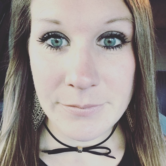 Meet your Posher, Kasey - Picture 1 of 1